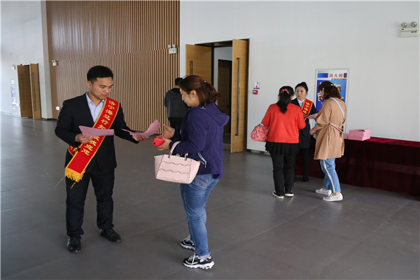 2引导发放材料.JPG