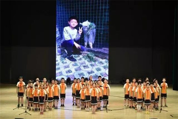 《母亲的爱》和《不完美小孩》.jpg